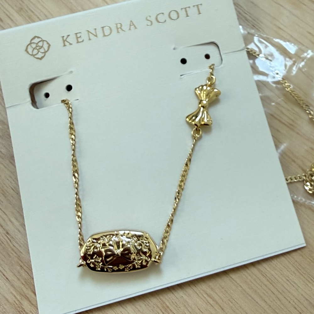 NEW Kendra Scott X Love Shack Fancy Bow Tie Pink Necklace - Picture 5 of 6
